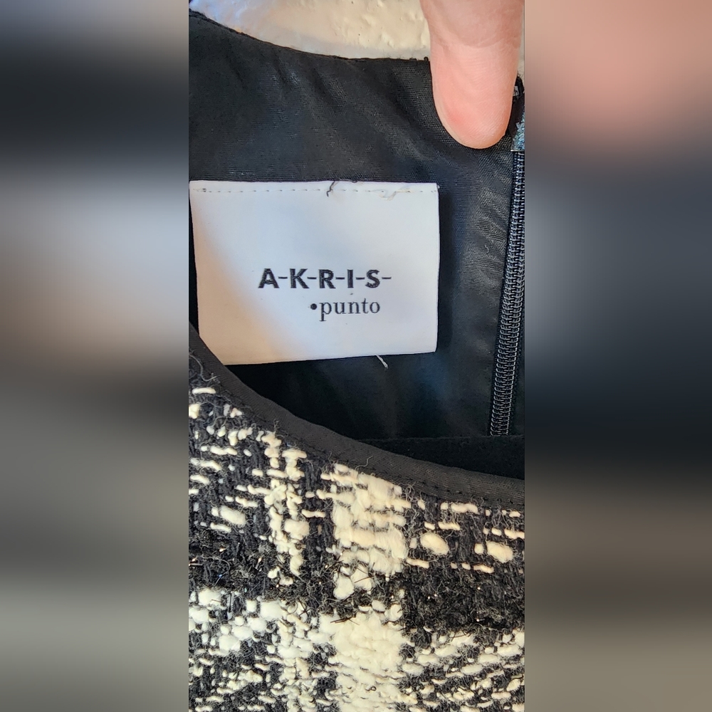 AKRIS Punto Black White Tweed Swiss Dot Sleeve Dress Size 4 - Picture 7 of 10